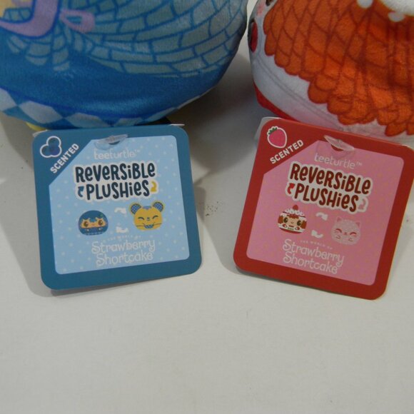 Strawberry Shortcake Blueberry Muffin Reversible Teeturtle Plushies Set of 2 NWT - Picture 4 of 4